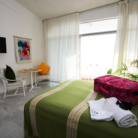 Dolphin Cove Inn Manzanillo Zewnętrze zdjęcie