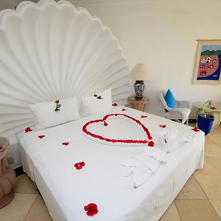 Dolphin Cove Inn Manzanillo Zewnętrze zdjęcie