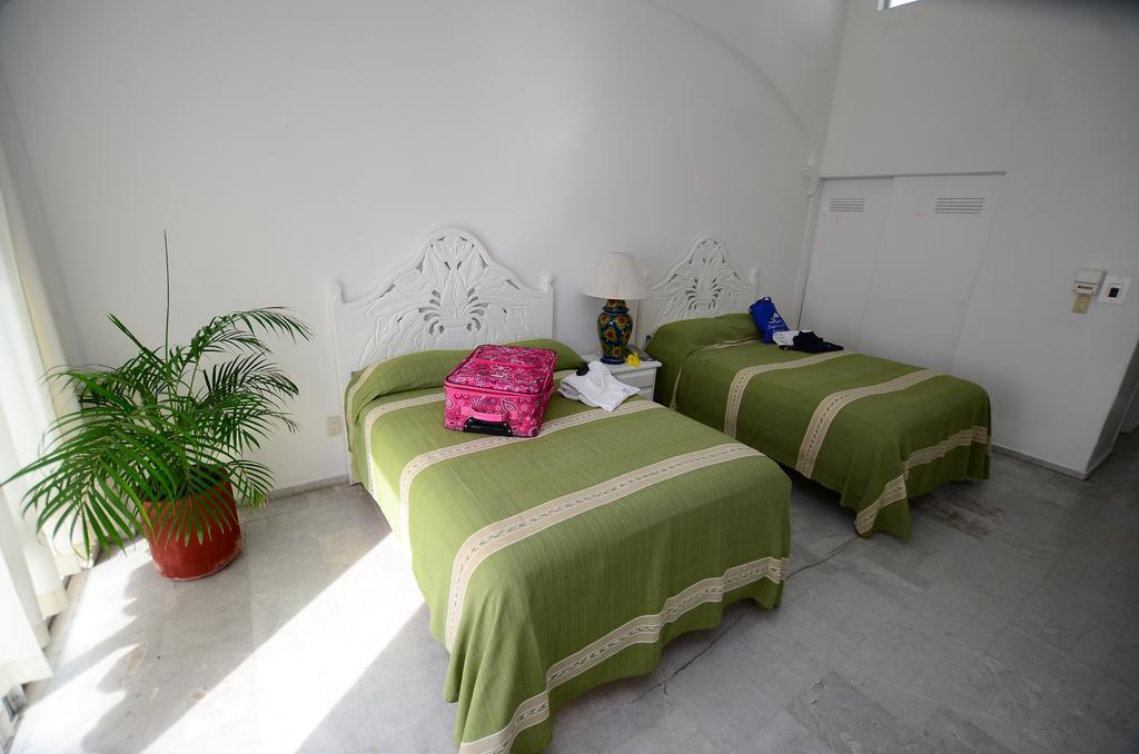 Dolphin Cove Inn Manzanillo Zewnętrze zdjęcie