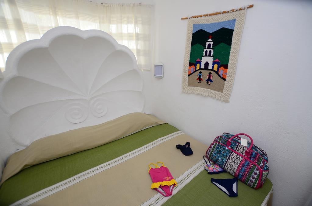 Dolphin Cove Inn Manzanillo Zewnętrze zdjęcie