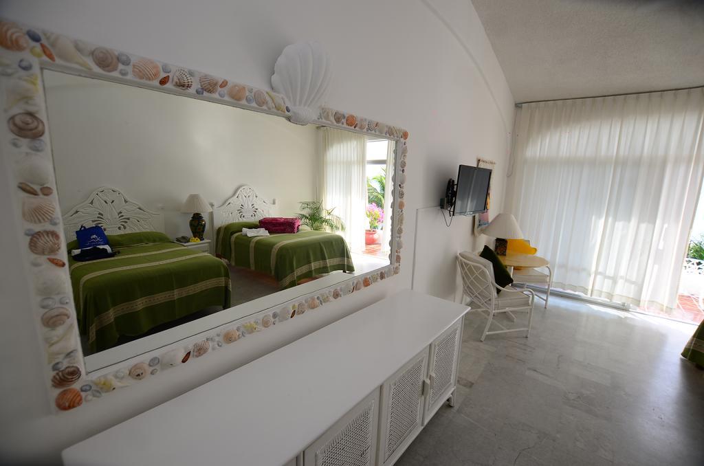 Dolphin Cove Inn Manzanillo Zewnętrze zdjęcie