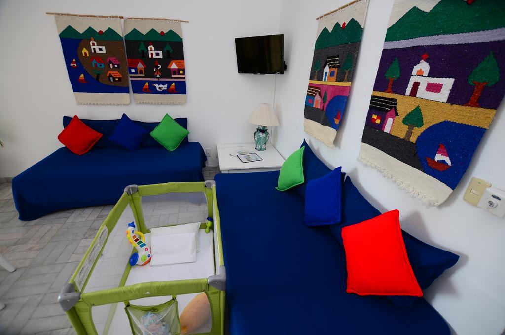 Dolphin Cove Inn Manzanillo Zewnętrze zdjęcie